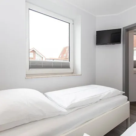Apartment Lord Nelson Lord 210