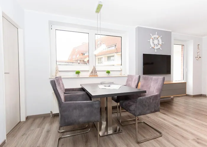 Lord Nelson Lord 210 *